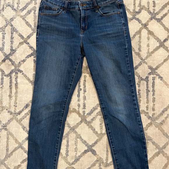 Old Navy Power Straight Mid Rise Jeans | 6P - Picture 3 of 4